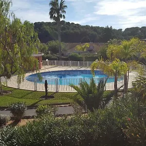Tahiti Parc Maisonnette 6 Pers 2 Hébergement de vacances